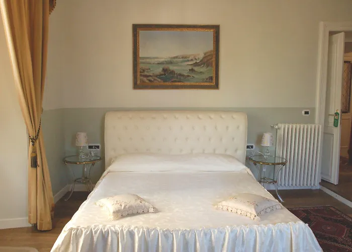 Charme Holidays Colosseum 4* Rome