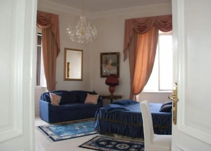 Charme Holidays Colosseum Gasthuis 4*
